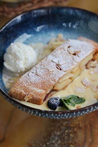 Яблучний штрудель