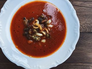 Томатний суп з морепродуктами (360g)