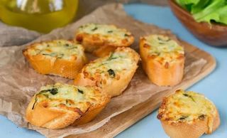 Pão de Alho com Queijo