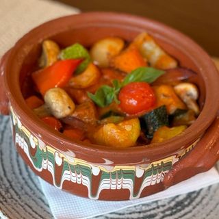 Ghiveci Calugaresc la oala de lut 450 g