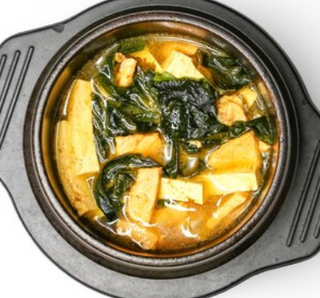 Миёккук с семгой