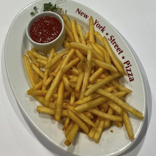 Картопля фрі (160/40г)