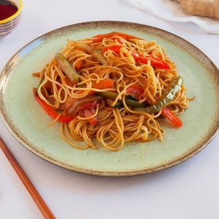 Tallarines finos fritos