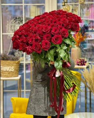 101 trandafiri roșii Olandezi 90 - 100 cm