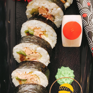 -Pieczony łosoś/serek/warzywa 27 zł