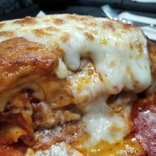Lasagna De Carne De La Casa