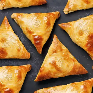 Самса с курицей и сыром