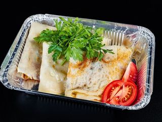 Млинці з вершковим сиром, беконом та грибами (350g)