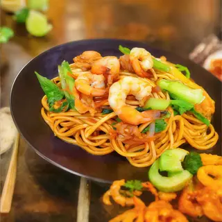 Tallarines Fritos Con Gambas