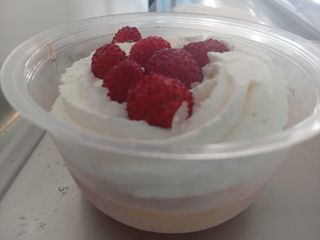 Semifreddo alla fragola senza glutine 