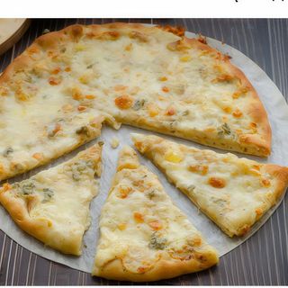 Pizza 4 Quesos (32 Cm.)