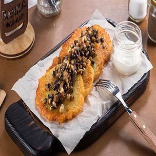 Дерунчики з цибулею та грибами