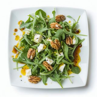 Ensalada De Queso Y Frutos Secos