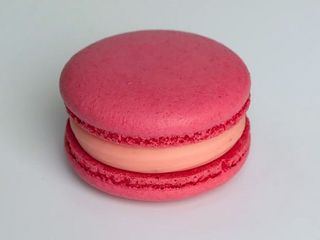 Макарон Вершкова Полуниця (50g)