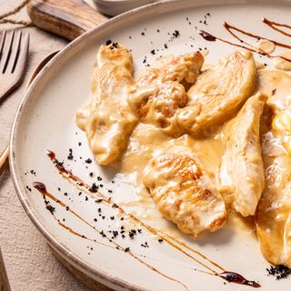 Сочни пилешки филенца във френски сос