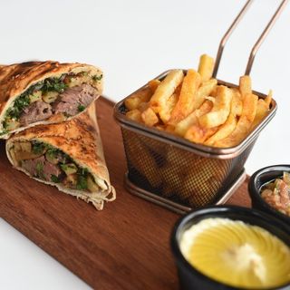 Beef Cubes Sandwich (Lahma Mashawi)