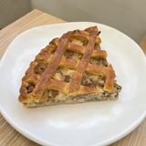 Пирог с курицей и грибами