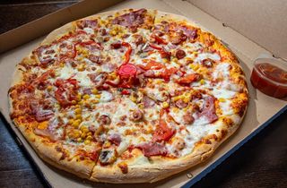 Pizza Taraneasca Ø 42cm 1+1 GRATIS