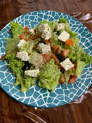 Салат Греко (250г)
