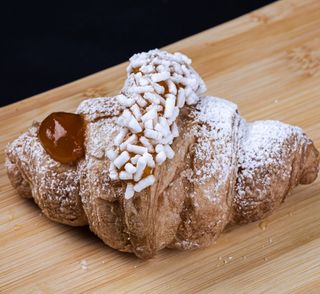 Cornetto marmellata di pesca