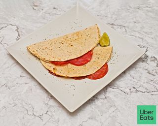 Quesadillas De Mozzarella Con Chorizo Y Orégano (2 Uds.)