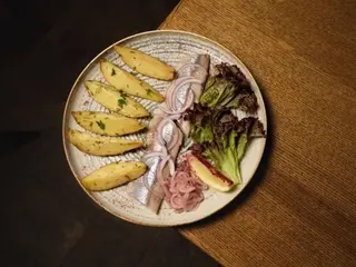 Оселедець з цибулею та картоплею по-селянськи (100/150g)