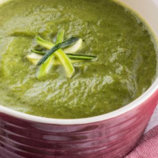 Spinach Roasted Garlic Soup