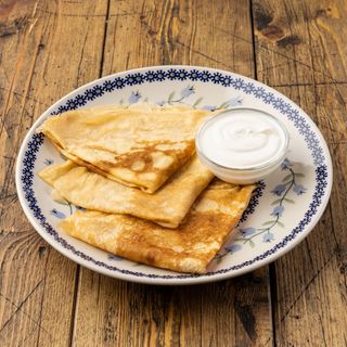 блинчики со сметаной