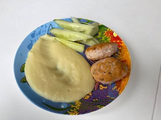 ДМ Котлетки з лосося та судака з картопляним пюре (100/75/60g)