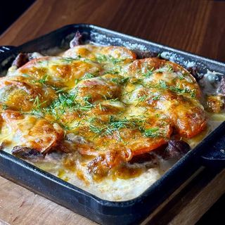 Пательня Телятина, картопля, сир