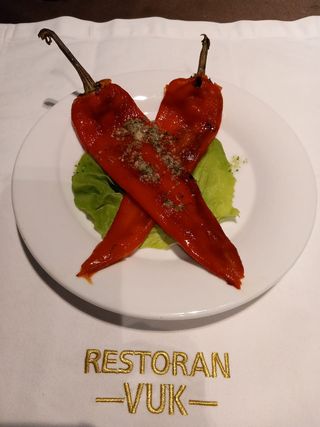 Pečena paprika sa bijelim lukom