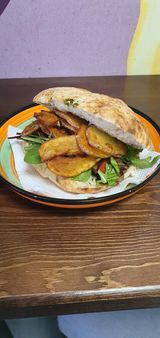 Пълнена пита за постещи-400гр