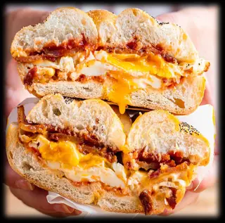 NYC BEC sándwich