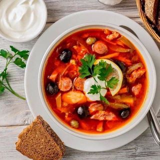 Соляночка мясна
350г