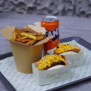 BLACK ANGUS 'BIG MAC' BAO + Fresh Fries + 1 x soft drink