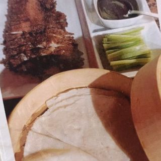 Pato Crujiente Con tortilla 