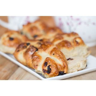 Fruit buns in pkts 6"