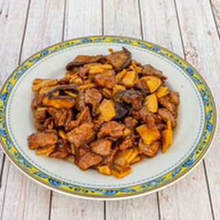 96-Пиле с бамбук и китайска гъба (600)гр