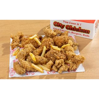 L სითი:  8 ფრთა,  4 ბარკალი, 4 სტრიფსი,ქათმის პატარა პოპკორნი