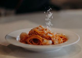 პასტა არაბიატა კრევეტით