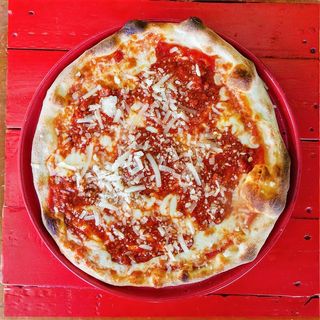 Pizza Carnívora  (33 Cm.)