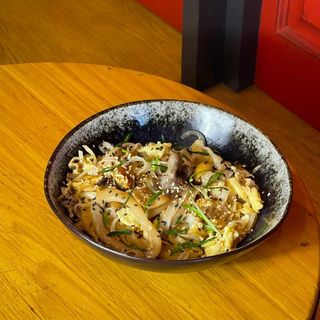 Пад тай з морепродуктами (350г)