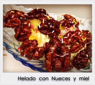 Helado Con Nueces Miel
