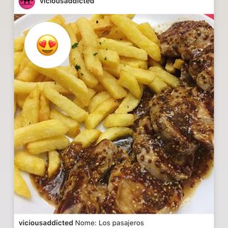 Solomillo de cerdo con salsa de mostaza de dijon y Miel