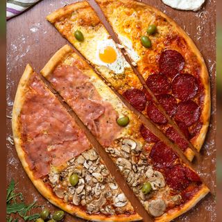 Quattro Stagioni pizza