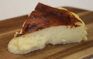 Tarta de queso estilo vasco