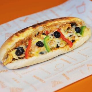 Piletina pizza sendvič