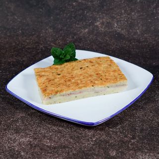 Focaccia di patate con prosciutto e formaggio 250 g