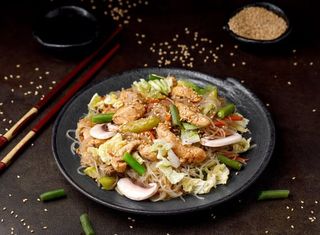 Paste Funcioza cu carne de porc