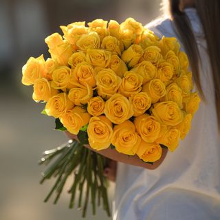Bouquet 50 rosas amarilla 